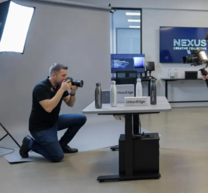 Tartalomgyártási munkafolyamat a Motion Brand Agency stúdiójában